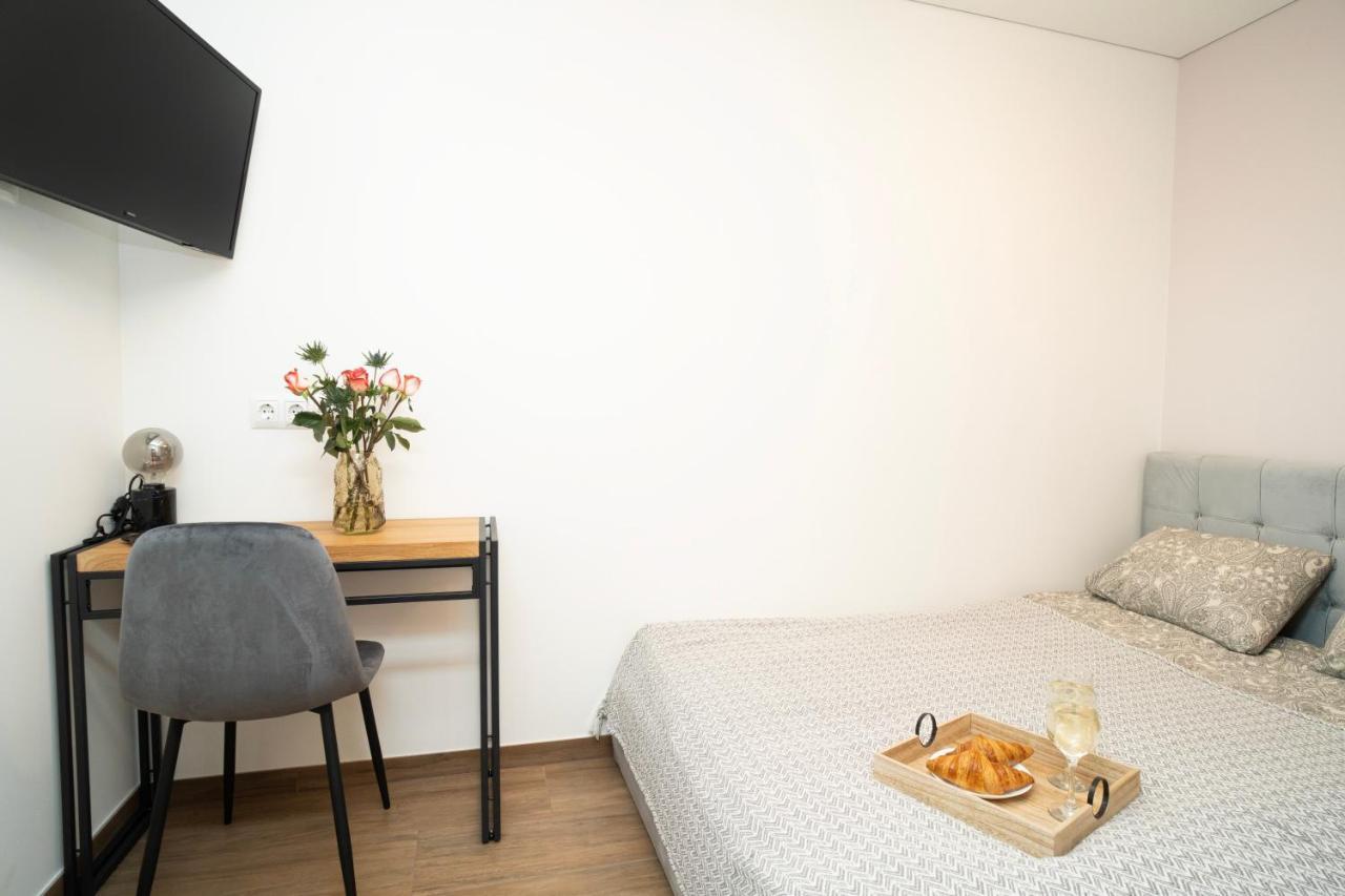Downhill Apartment On The Groundfloor Kaunas Buitenkant foto