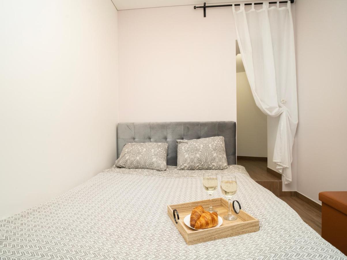 Downhill Apartment On The Groundfloor Kaunas Buitenkant foto